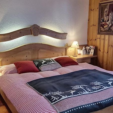 לה קולו Hotel La Cambuse מראה חיצוני תמונה