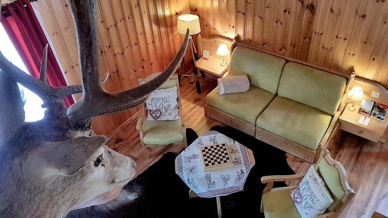 לה קולו Hotel La Cambuse מראה חיצוני תמונה